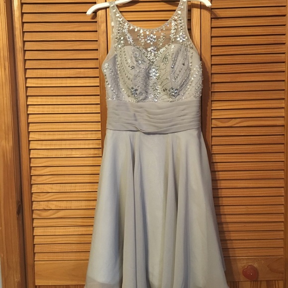 Dresses & Skirts - Gray dress